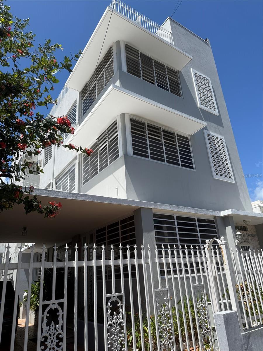 3 hab · 2 baños · SAN JUAN