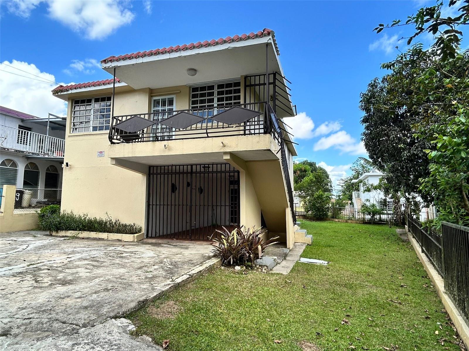 3 hab · 3 baños · CAGUAS