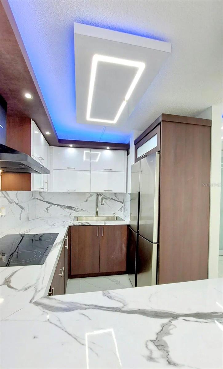 3 hab · 2 baños · GUAYNABO