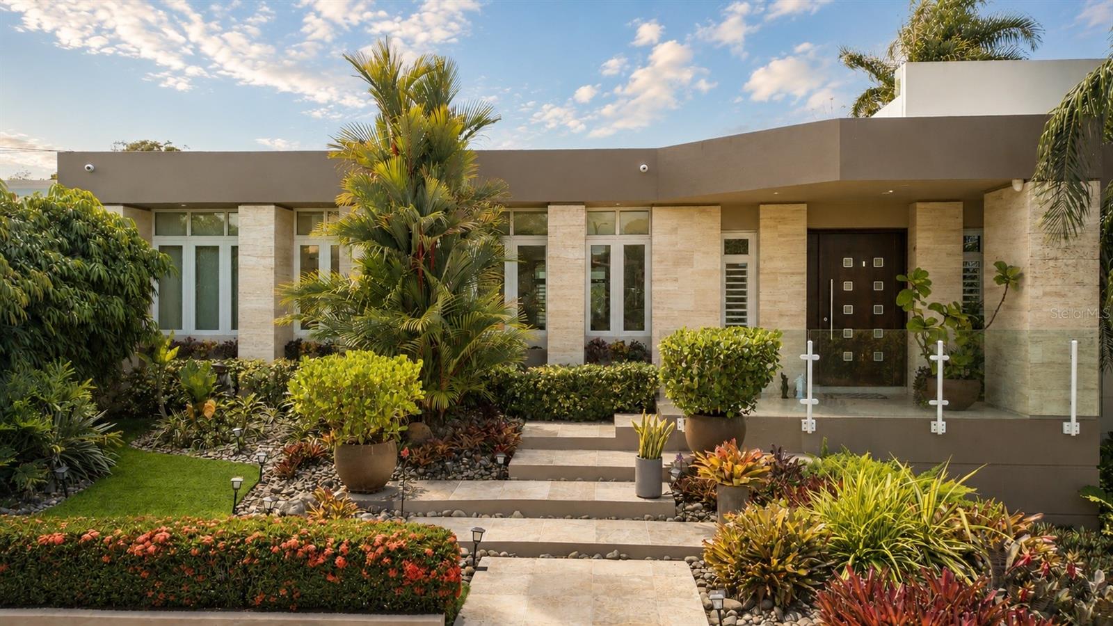 5 hab · 5 baños · GUAYNABO — foto 3