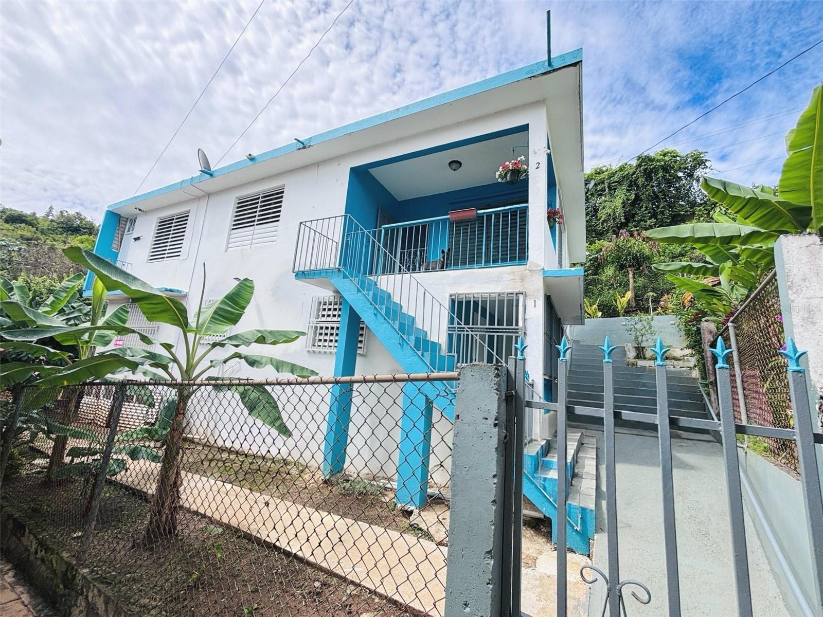 6 hab · 2 baños · OROCOVIS