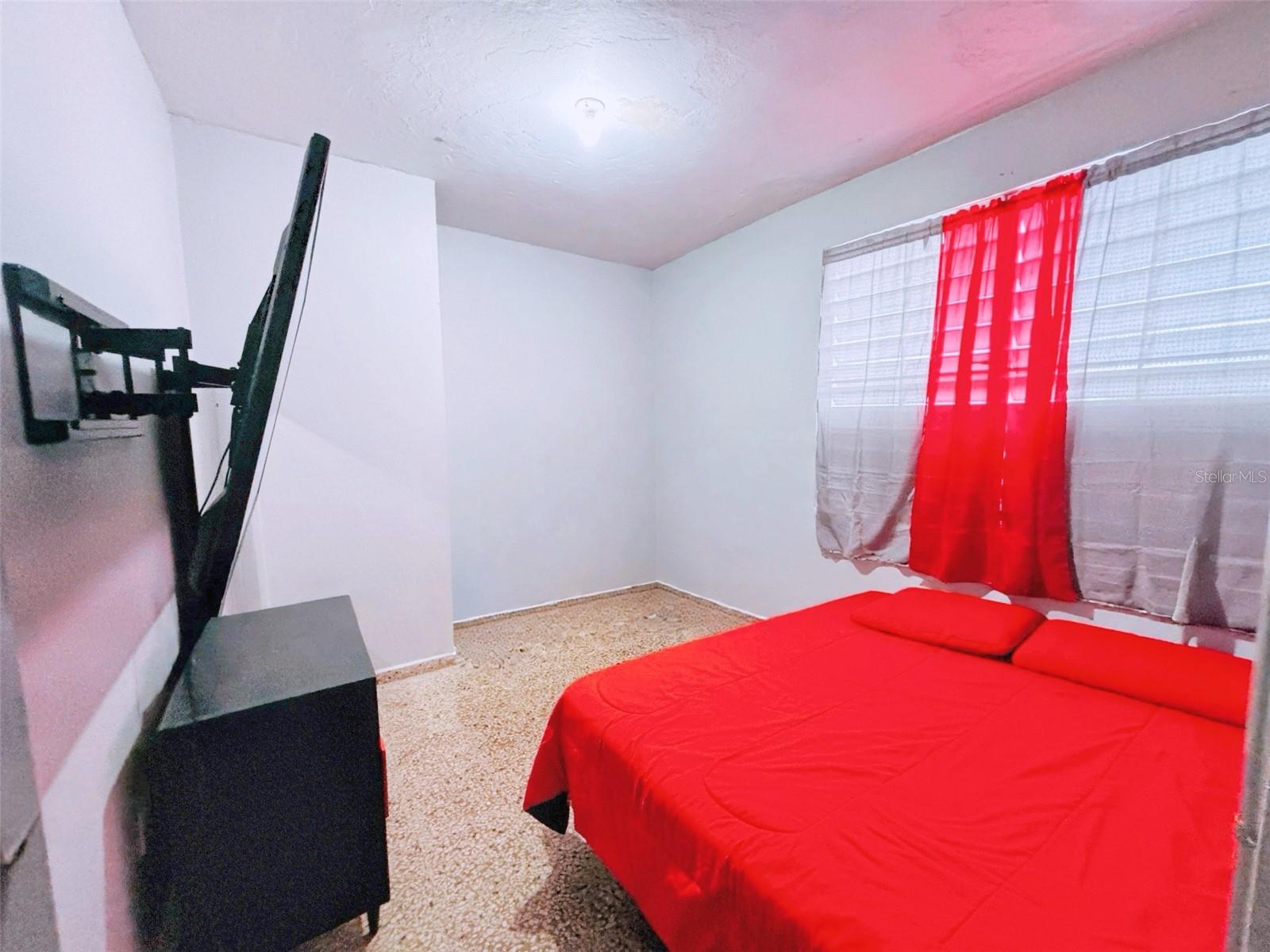 6 hab · 2 baños · OROCOVIS — foto 8