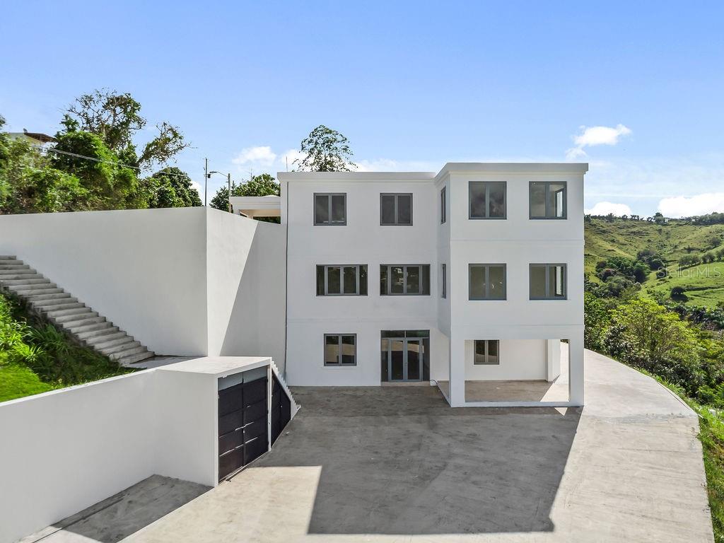 13 hab · 6 baños · CAYEY — foto 8
