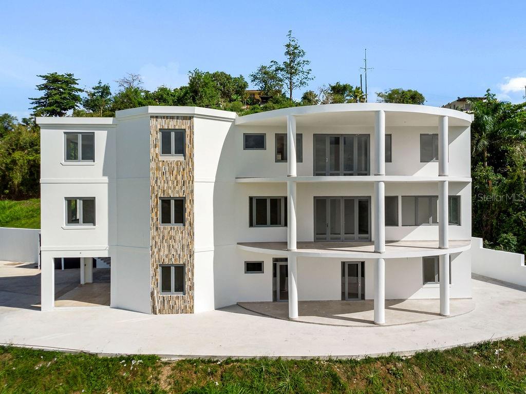 13 hab · 6 baños · CAYEY — foto 9