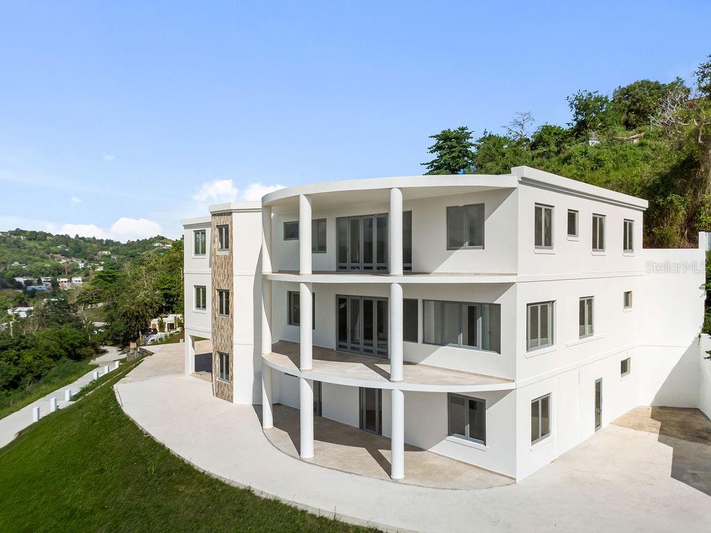 13 hab · 6 baños · CAYEY — foto 10