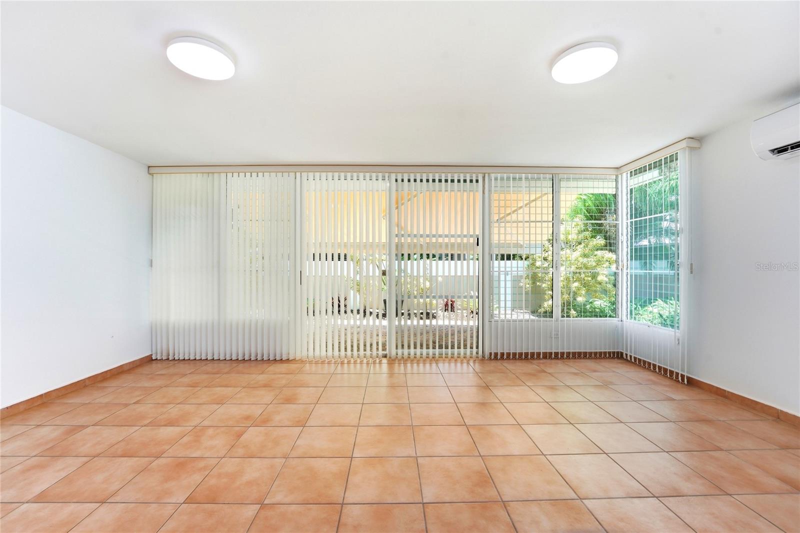 3 hab · 2 baños · DORADO — foto 10