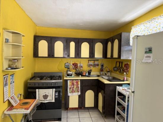 4 hab · 2 baños · YABUCOA — foto 3