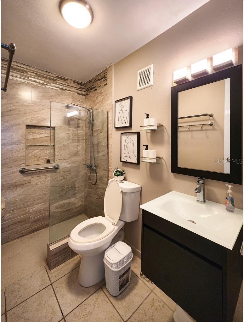 5 hab · 3 baños · DORADO — foto 11