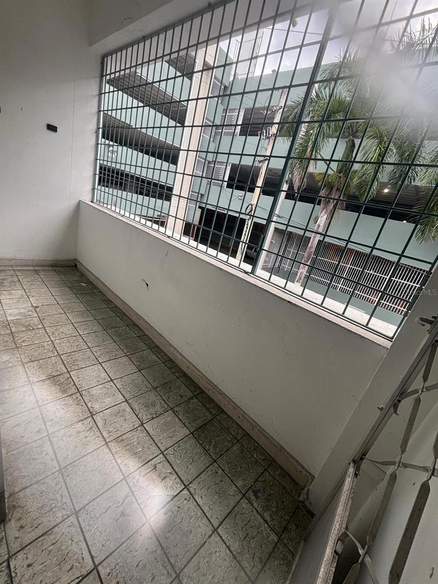 2 hab · 1 baños · AGUADILLA — foto 2