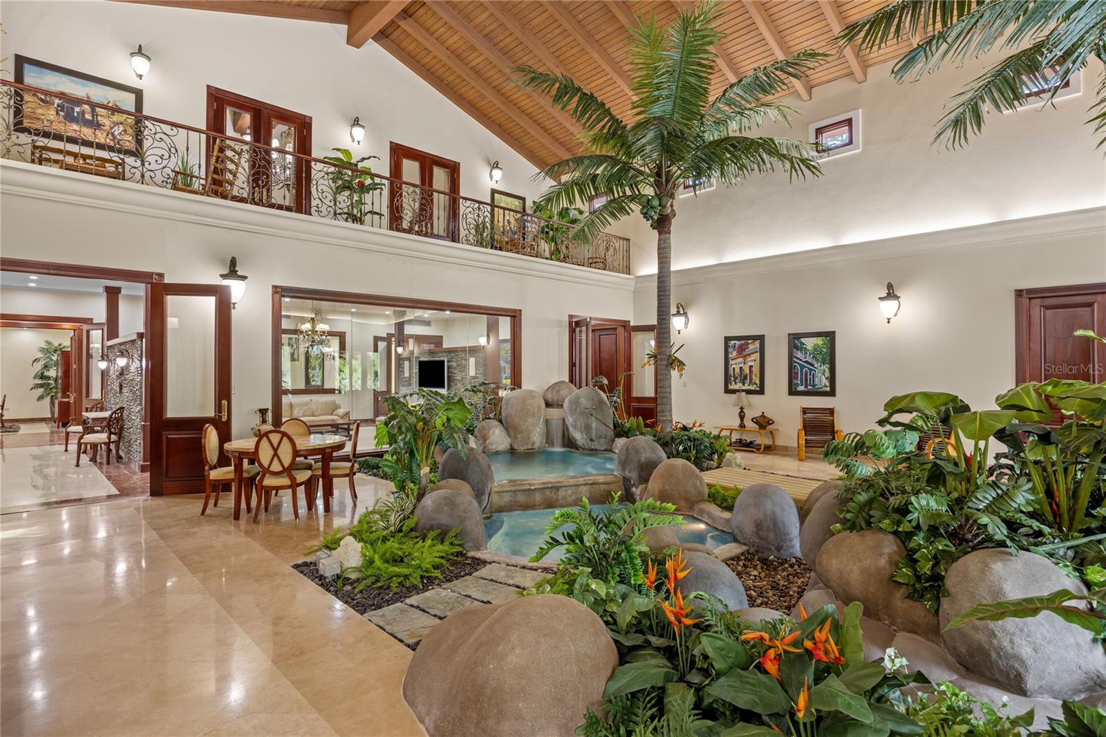 5 hab · 8 baños · GUAYNABO — foto 10
