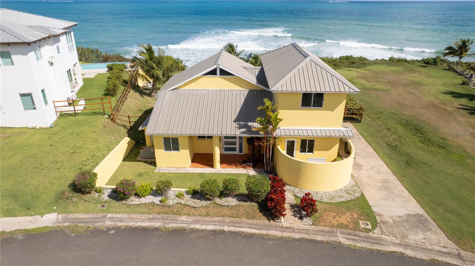 2 hab · 3 baños · VIEQUES