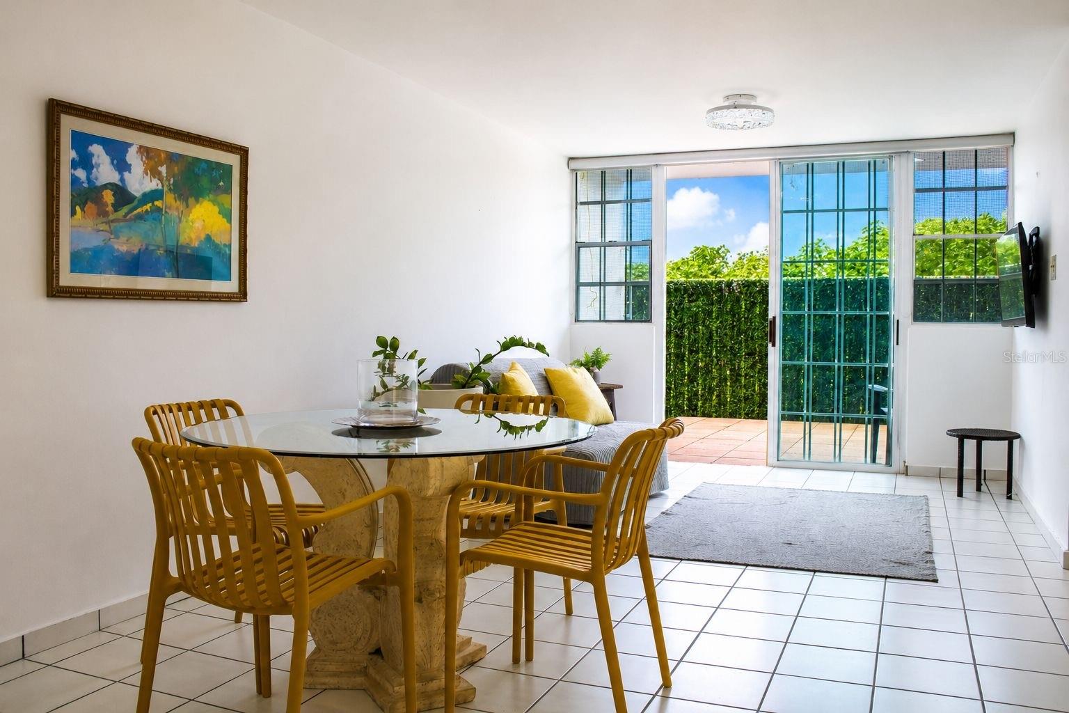 3 hab · 2 baños · GUAYNABO
