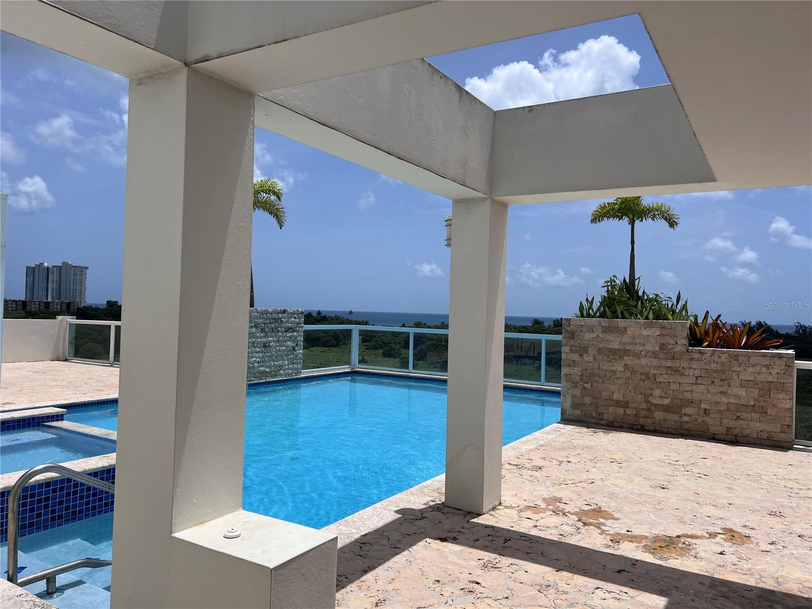 3 hab · 3 baños · LUQUILLO — foto 2