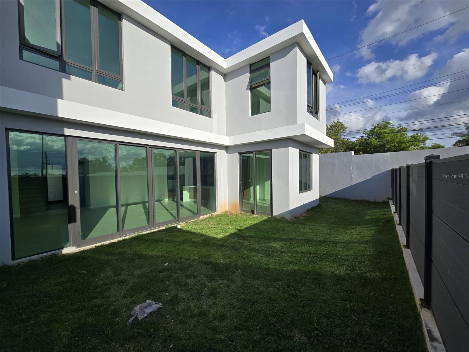 4 hab · 5 baños · BAYAMON — foto 2