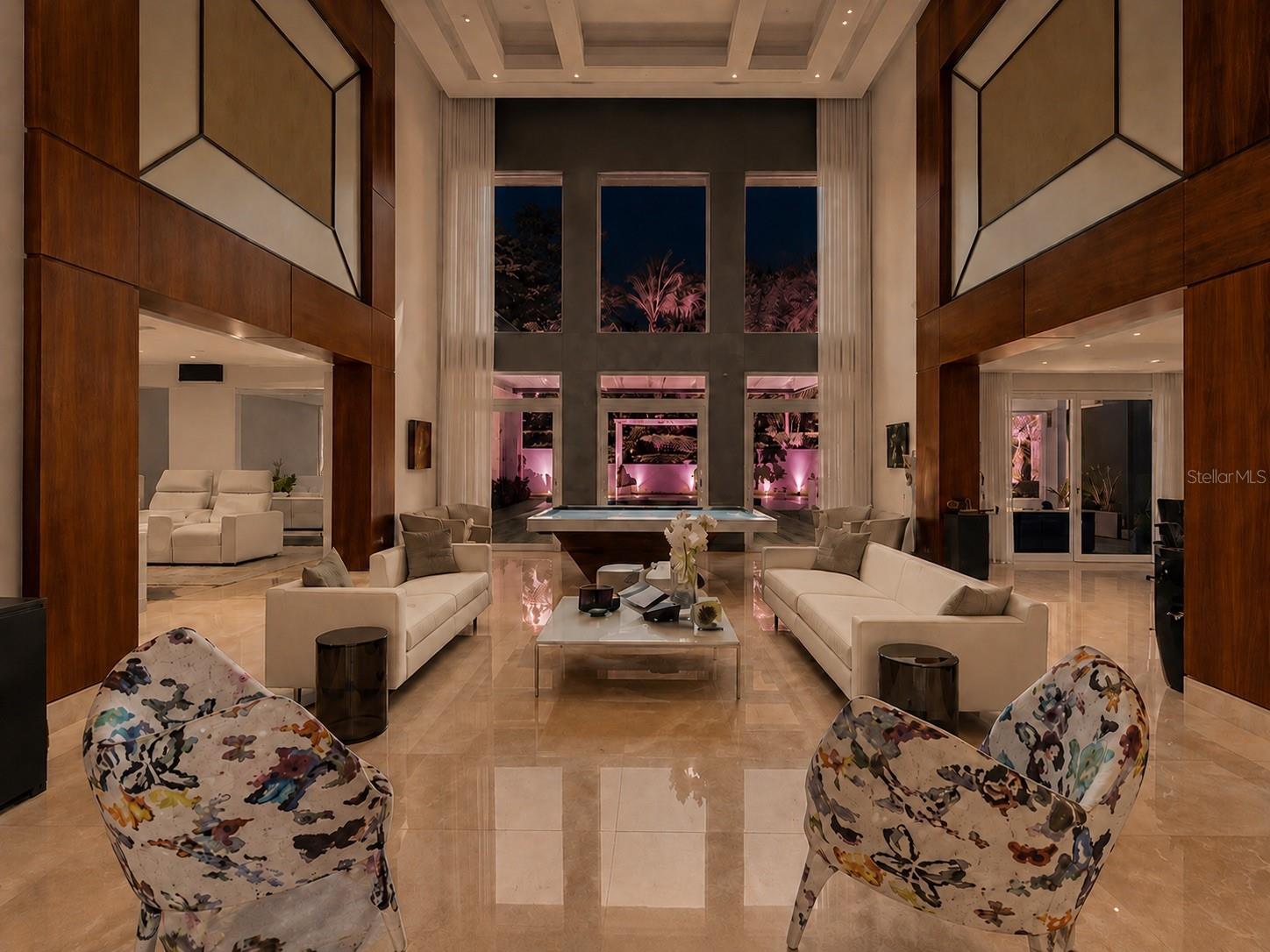 6 hab · 9 baños · DORADO — foto 2