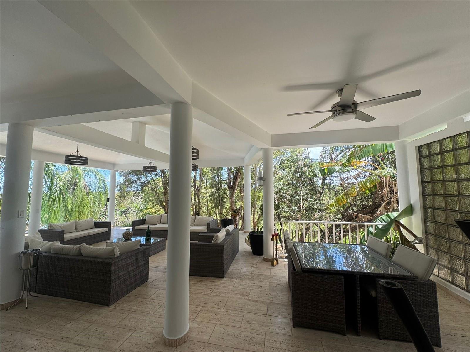 5 hab · 7 baños · GUAYAMA — foto 9