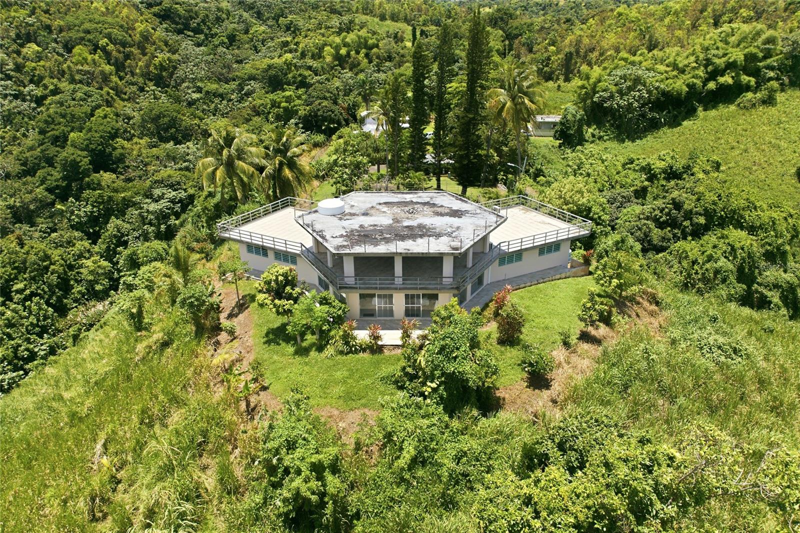 7 hab · 4 baños · LUQUILLO — foto 5