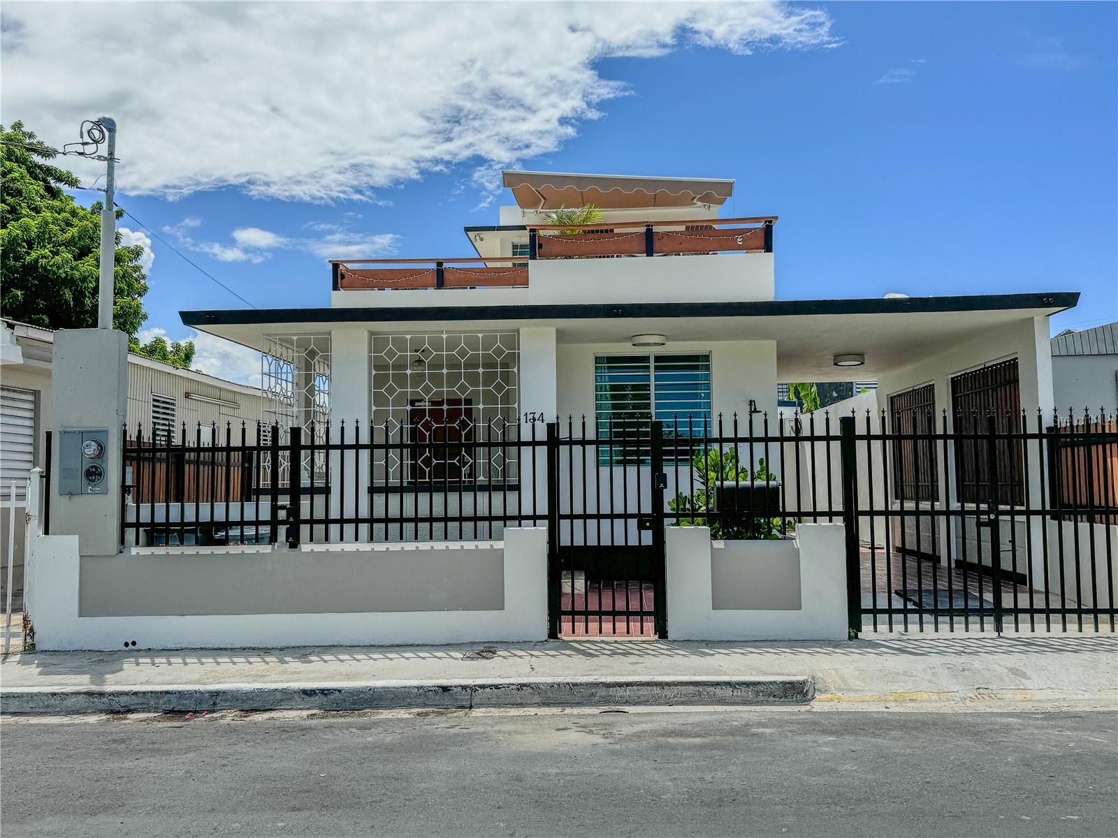 6 hab · 2 baños · SAN JUAN