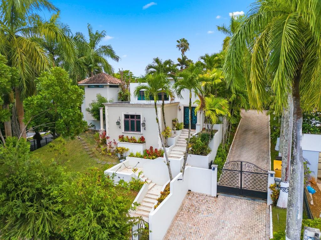 4 hab · 5 baños · SAN JUAN