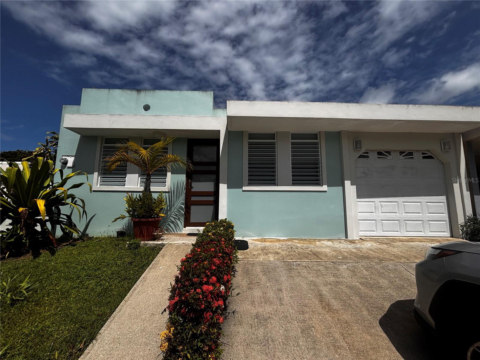 3 hab · 2 baños · CAGUAS