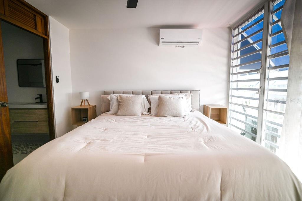 2 hab · 3 baños · DORADO