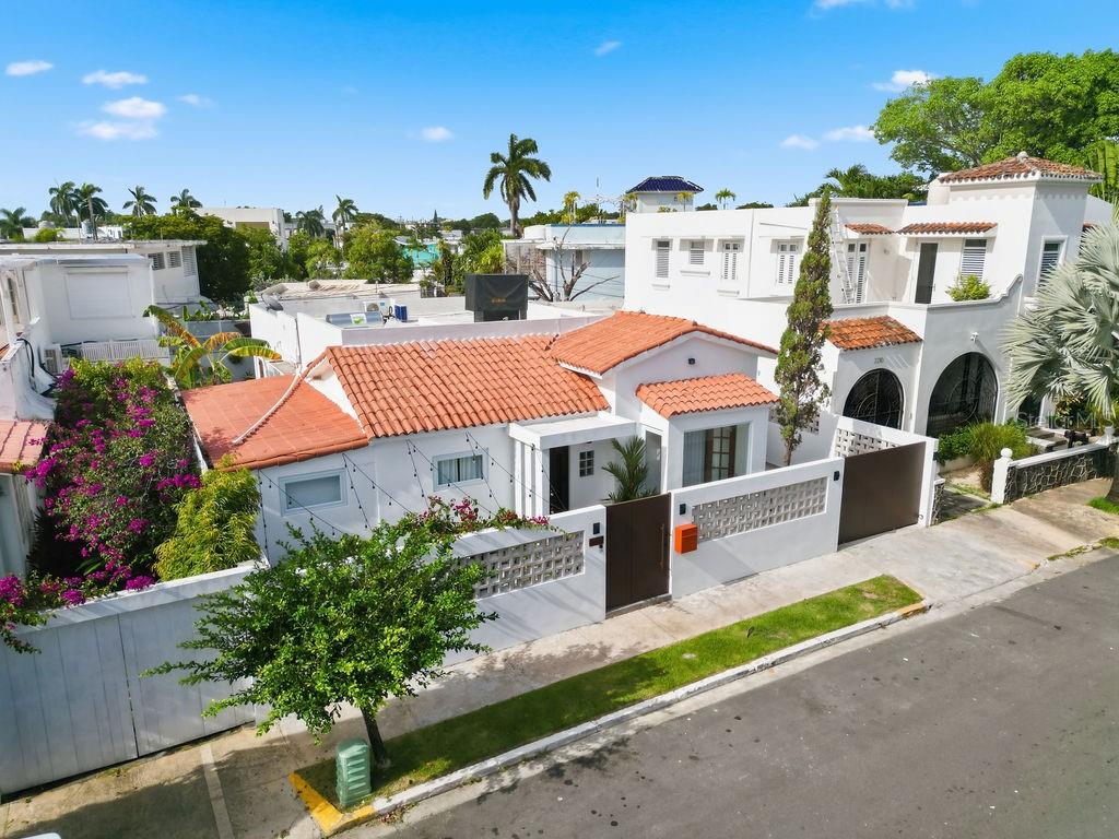 4 hab · 3 baños · SAN JUAN