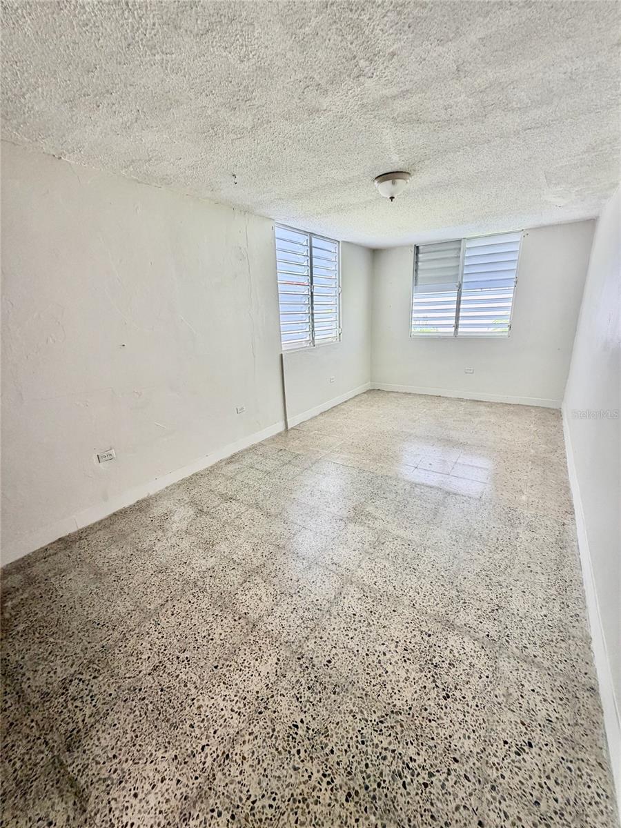 4 hab · 2 baños · TOA ALTA — foto 10