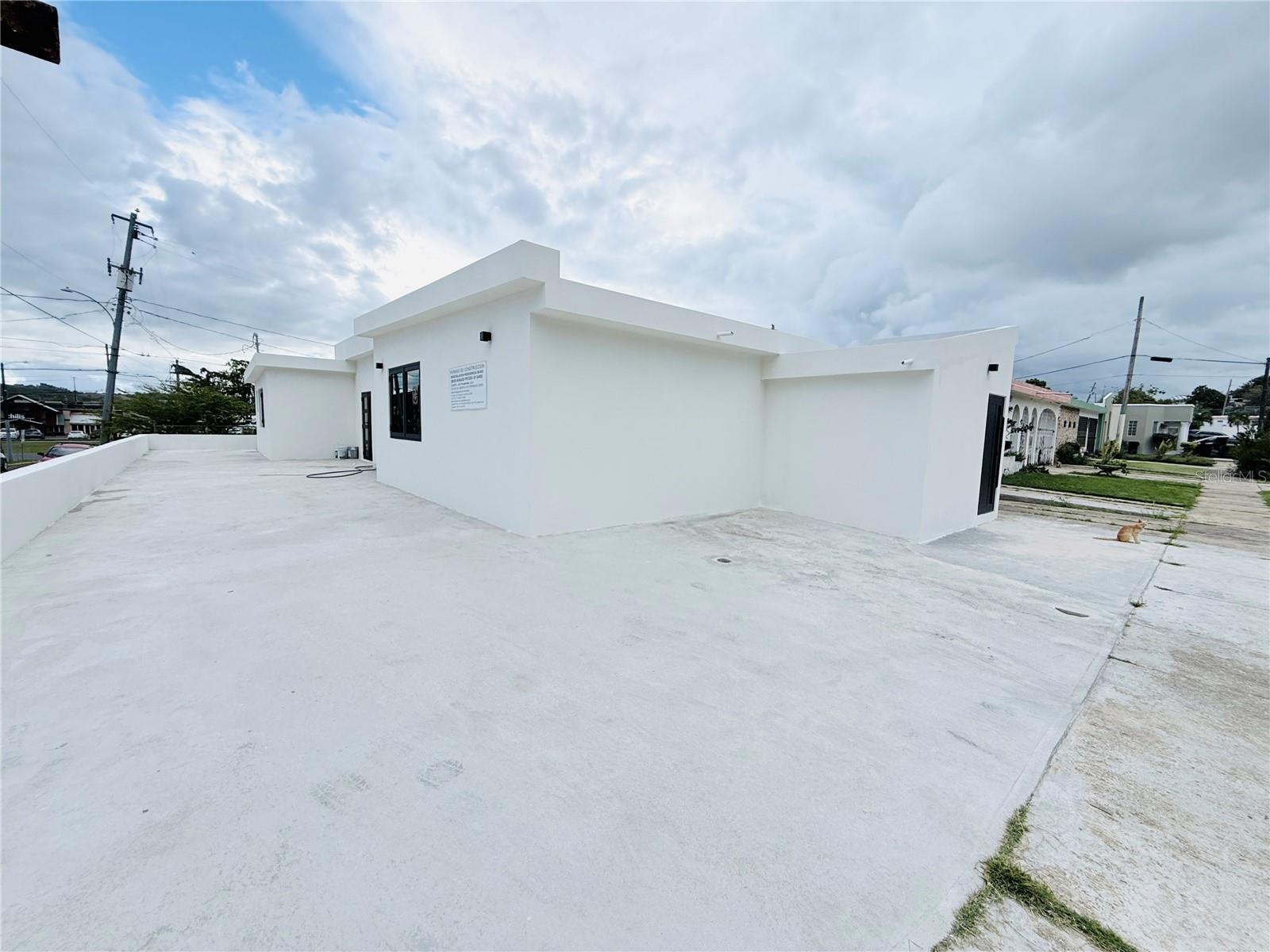 5 hab · 3 baños · HUMACAO
