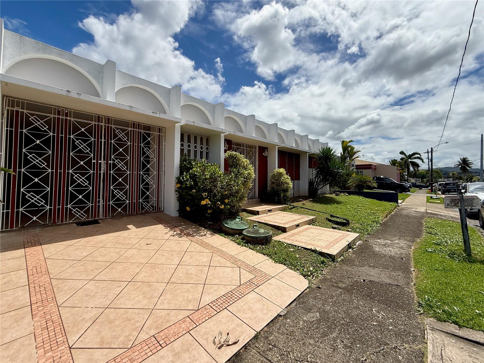 4 hab · 4 baños · GUAYNABO