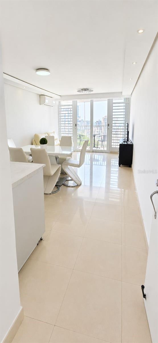 2 hab · 1 baños · SANTURCE