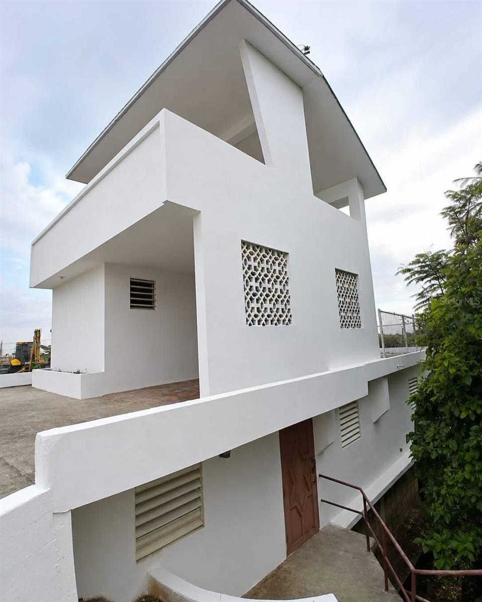3 hab · 3 baños · CAMUY