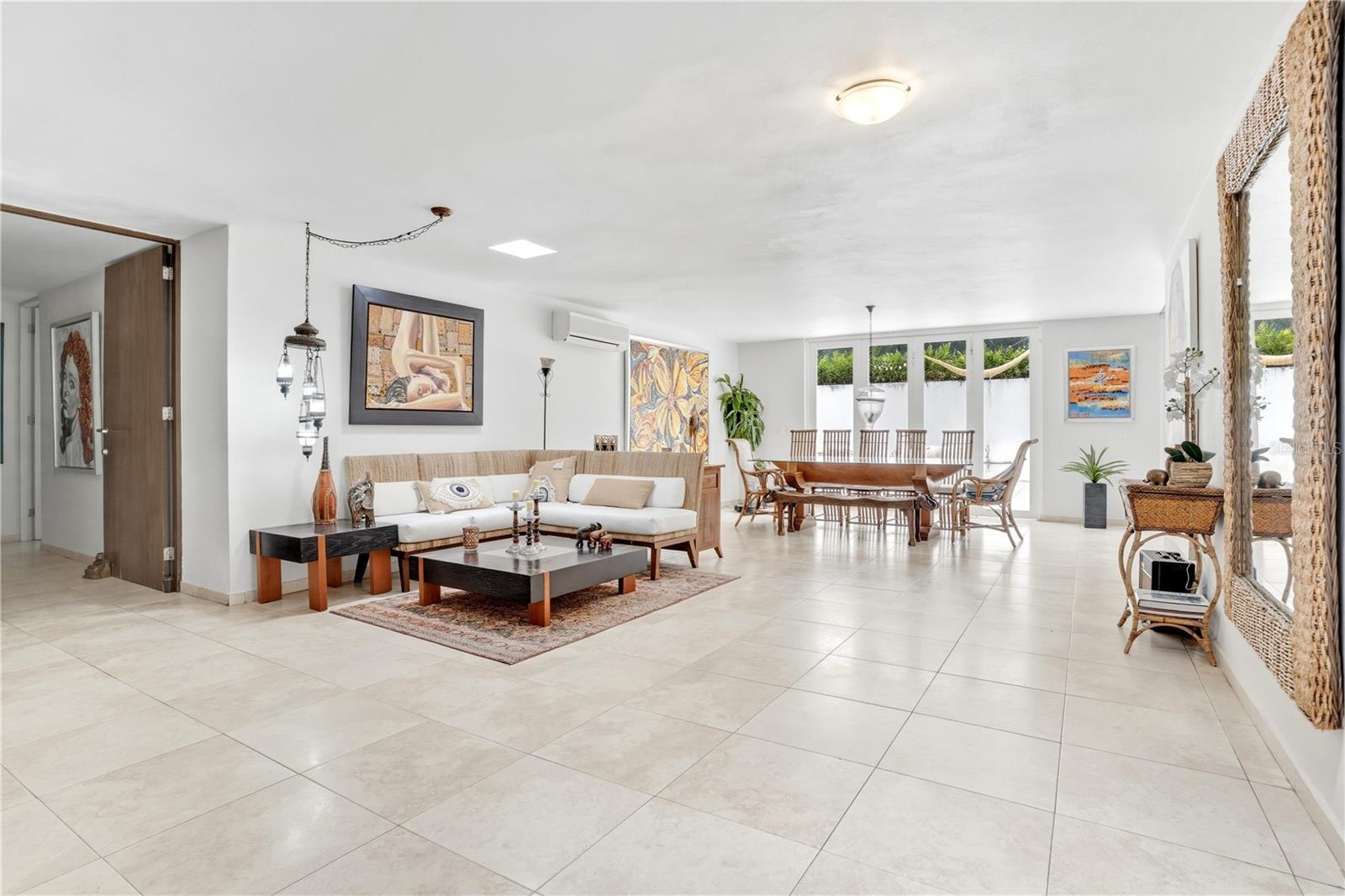 4 hab · 4 baños · GUAYNABO