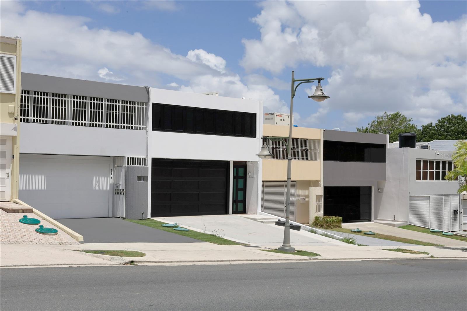 3 hab · 4 baños · GUAYNABO