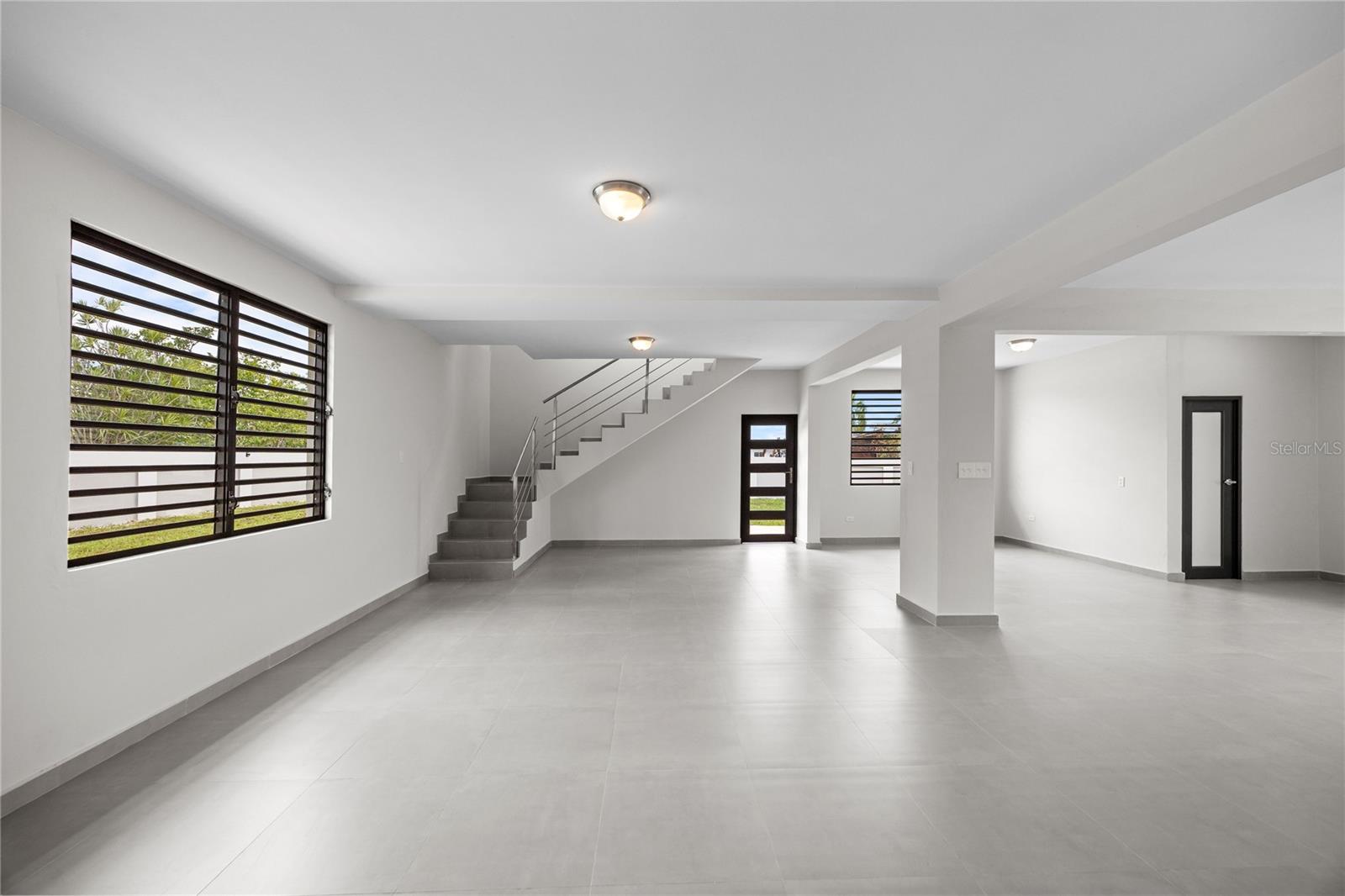 4 hab · 3 baños · BAYAMON