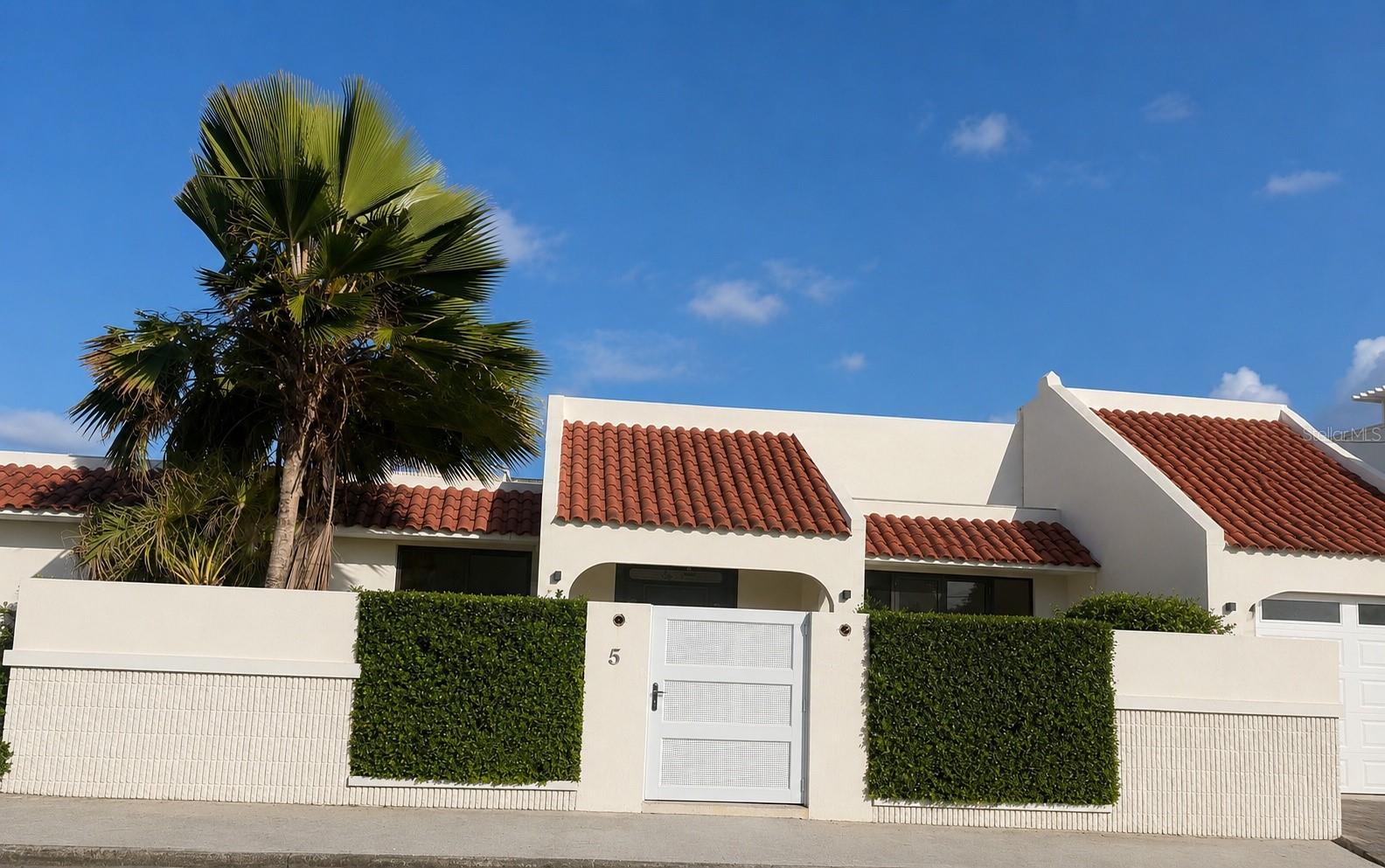 4 hab · 3 baños · SAN JUAN