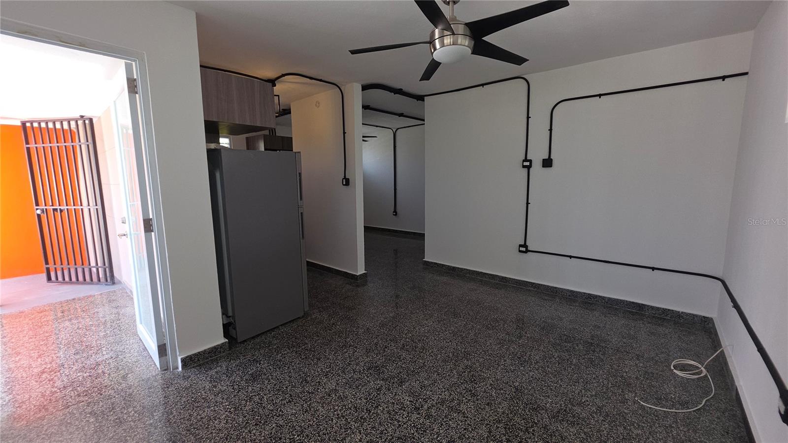 3 hab · 2 baños · GUAYNABO