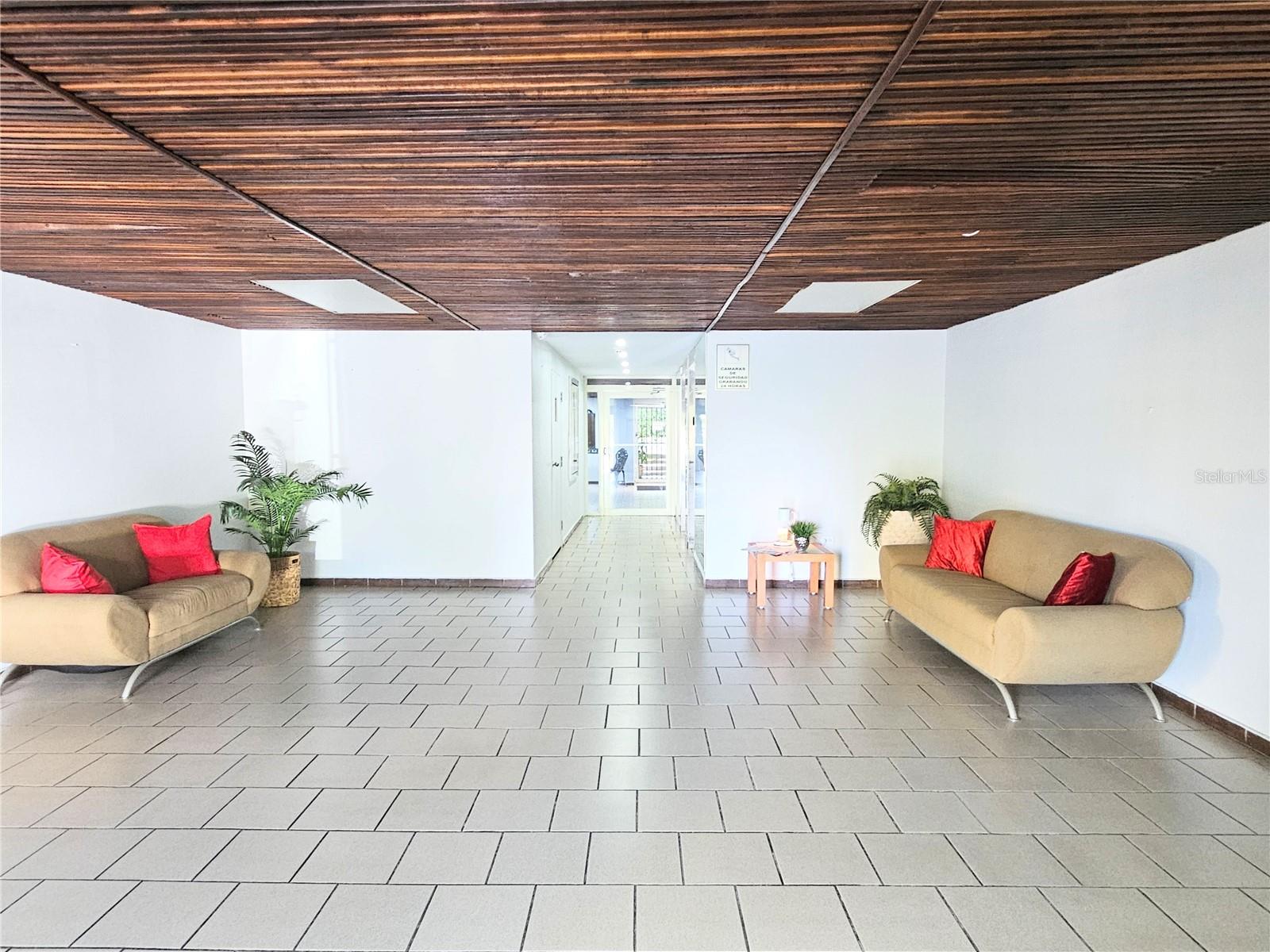 1 hab · 1 baños · GUAYNABO