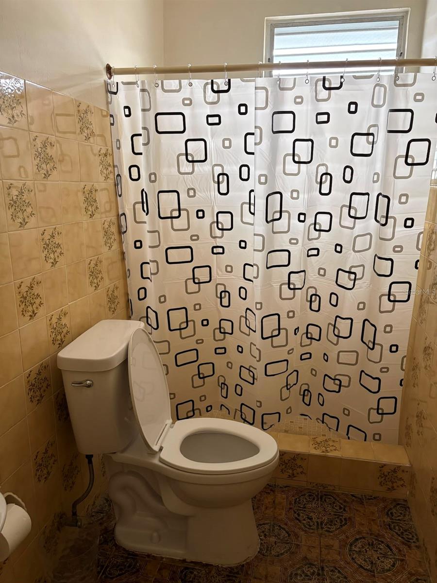 4 hab · 2 baños · MAYAGUEZ — foto 11