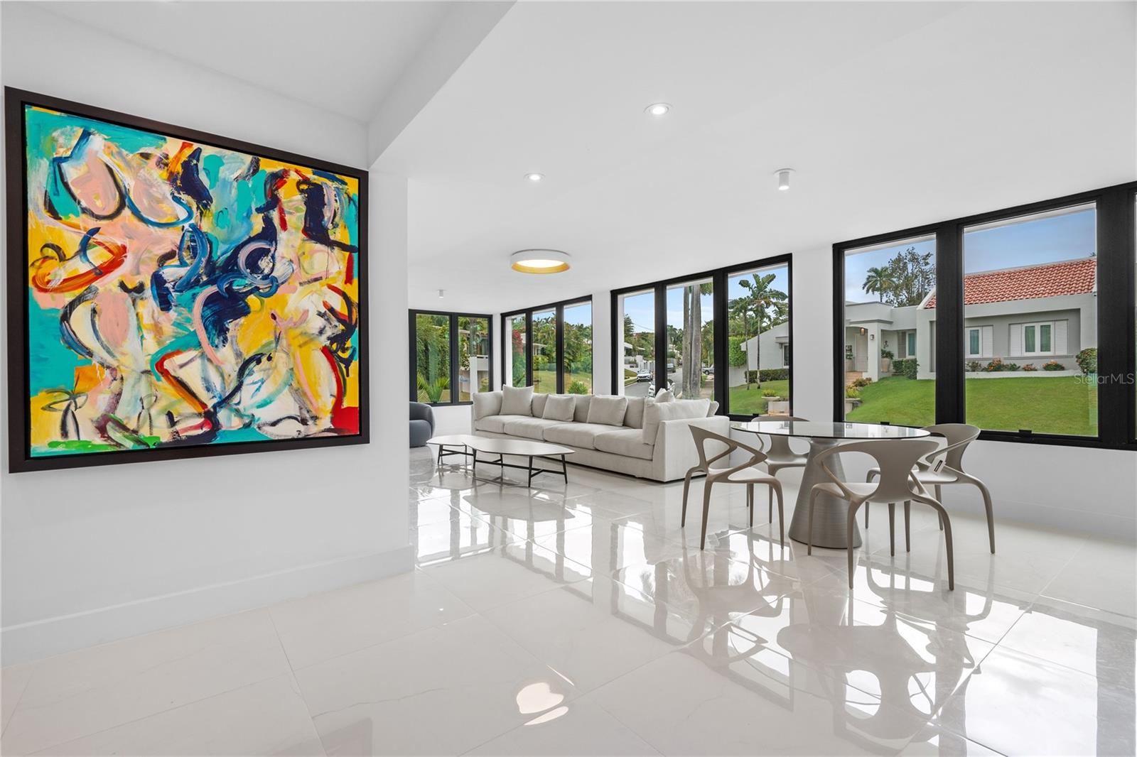 4 hab · 5 baños · GUAYNABO