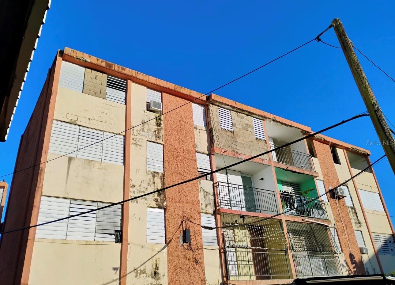 2 hab · 1 baños · CAROLINA
