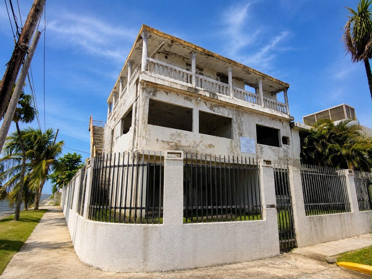 5 hab · 6 baños · SAN JUAN