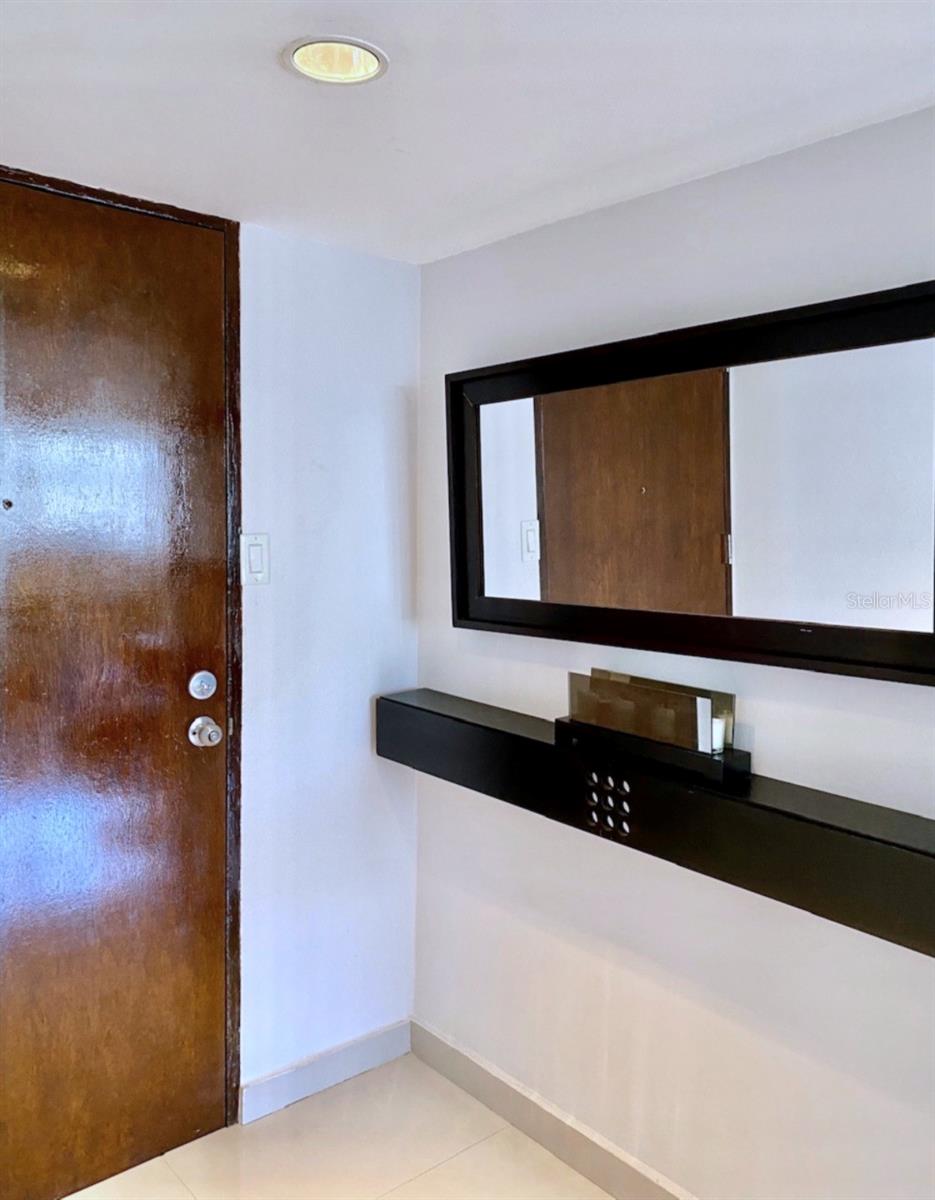2 hab · 3 baños · SAN JUAN