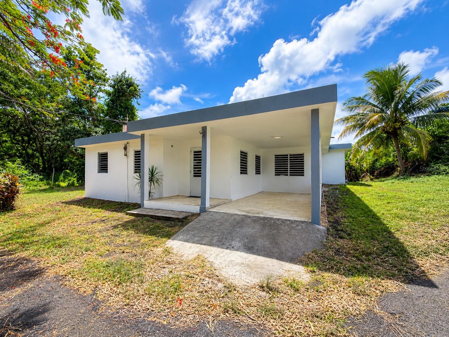 4 hab · 2 baños · YABUCOA