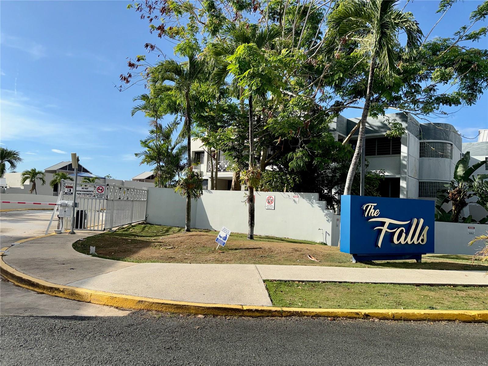 3 hab · 3 baños · GUAYNABO