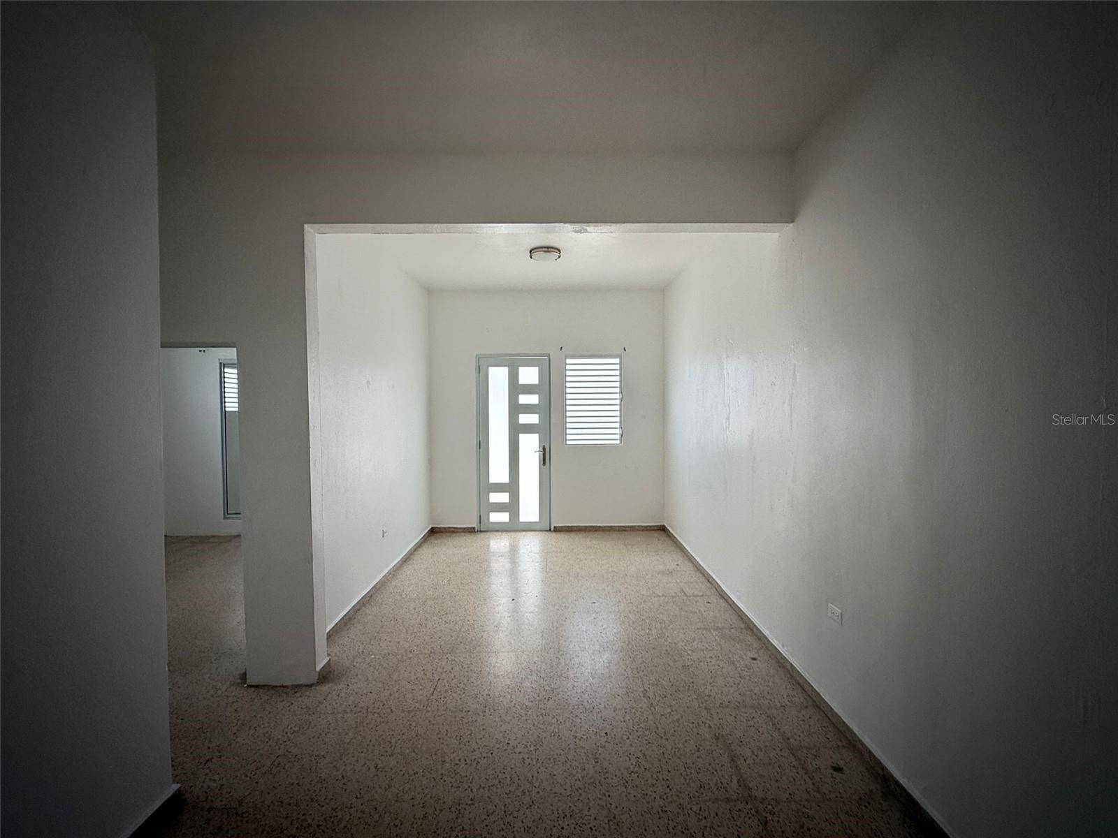 2 hab · 1 baños · SAN JUAN