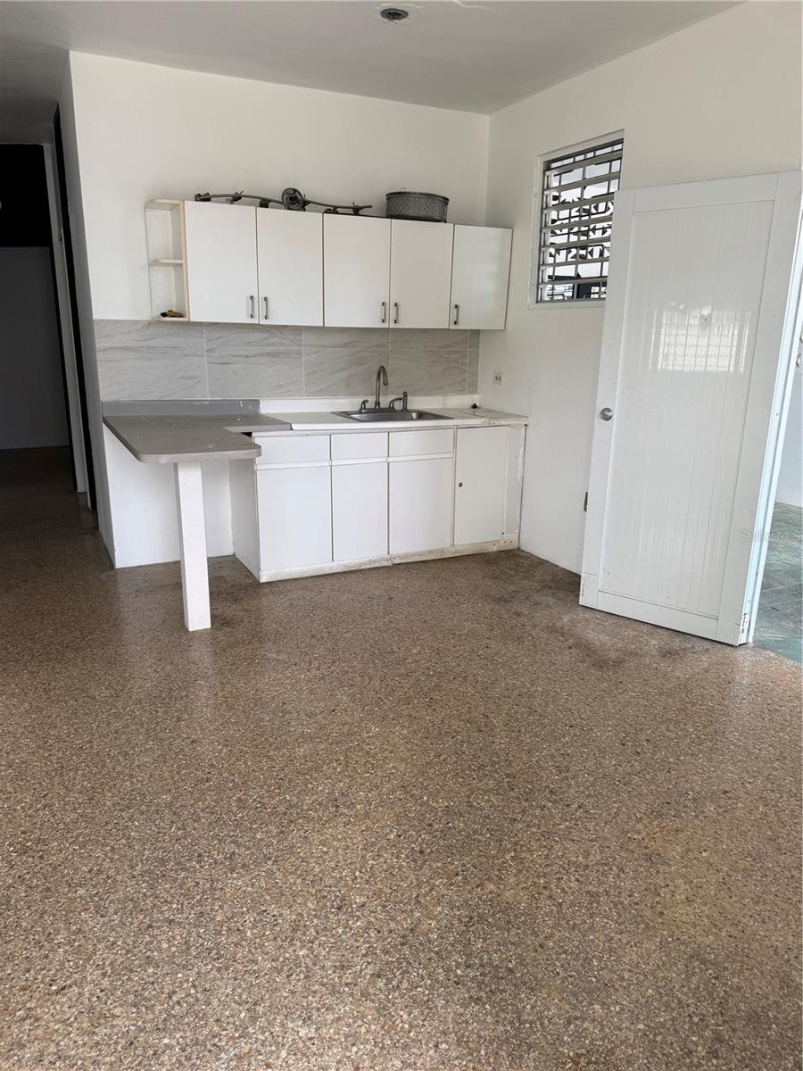 7 hab · 4 baños · BAYAMON — foto 4