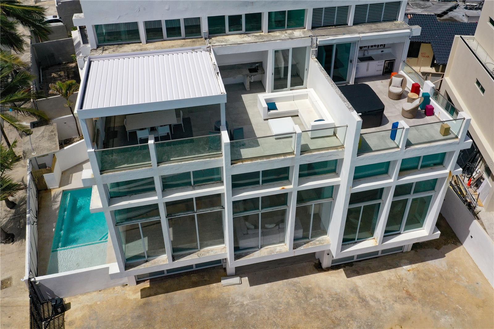 5 hab · 6 baños · SAN JUAN