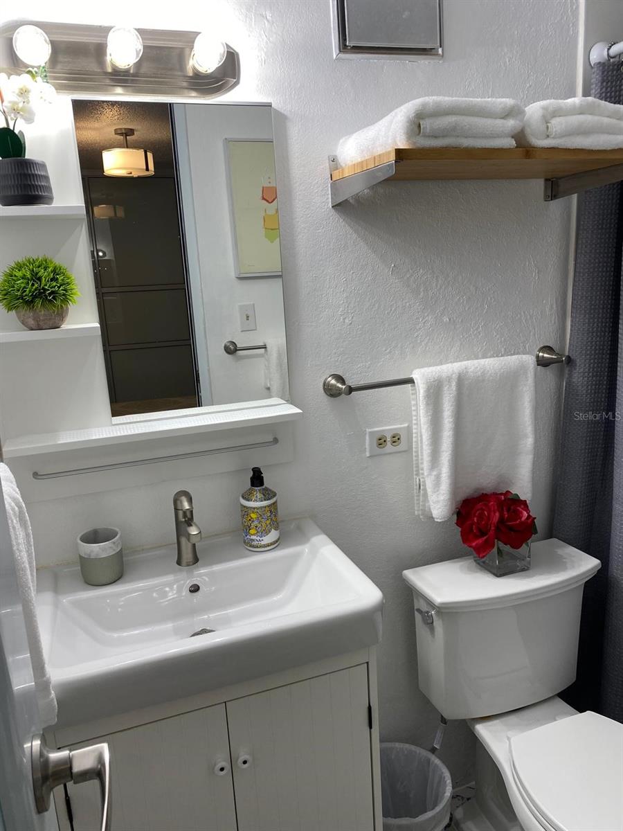 2 hab · 2 baños · FAJARDO
