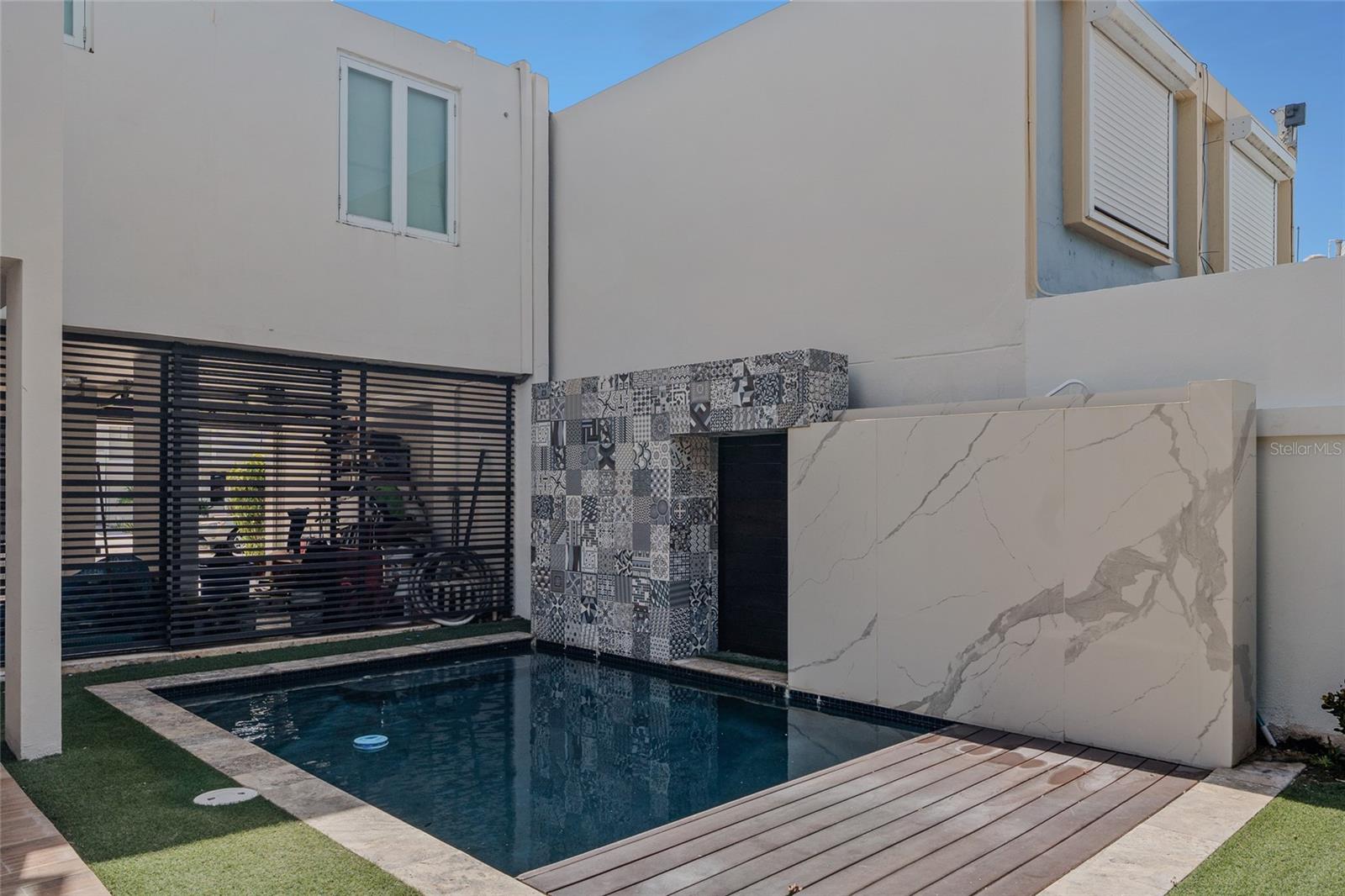 3 hab · 3 baños · GUAYNABO