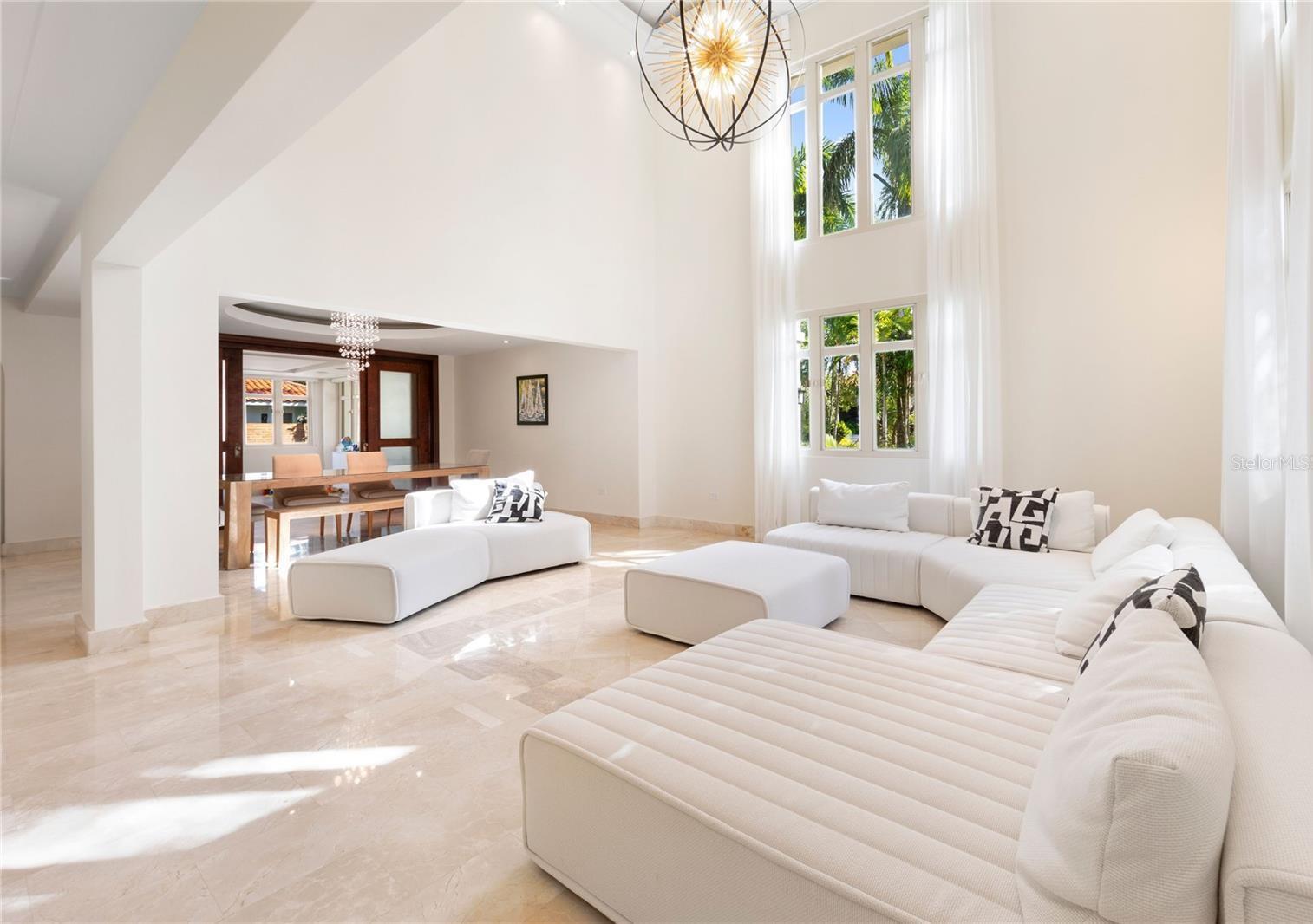 3 hab · 5 baños · DORADO — foto 6